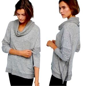 Postmark Anthropologie Lassen Cowl Neck Sweater Top Shirt Gray Womens size Small